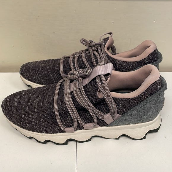 Sorel Kinetic Trainers Shoes Athletic Lace Up Sneakers Womens Size 6 Purple Sage - Picture 2 of 9